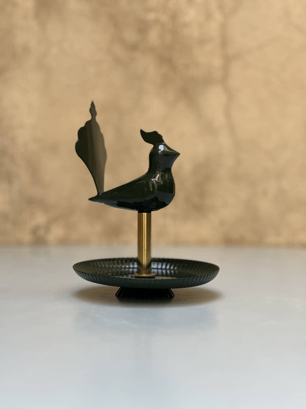 موجود در رنگ یشمی